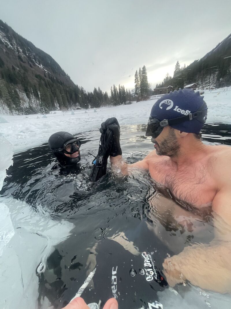 Fred Chevalier au bord d’un lac gelé